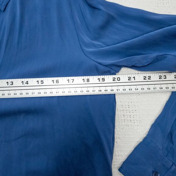 Quince Blouse Womens Large Blue Button-Down Flowy Silky Feel Modern Chic - Picture 5 of 8